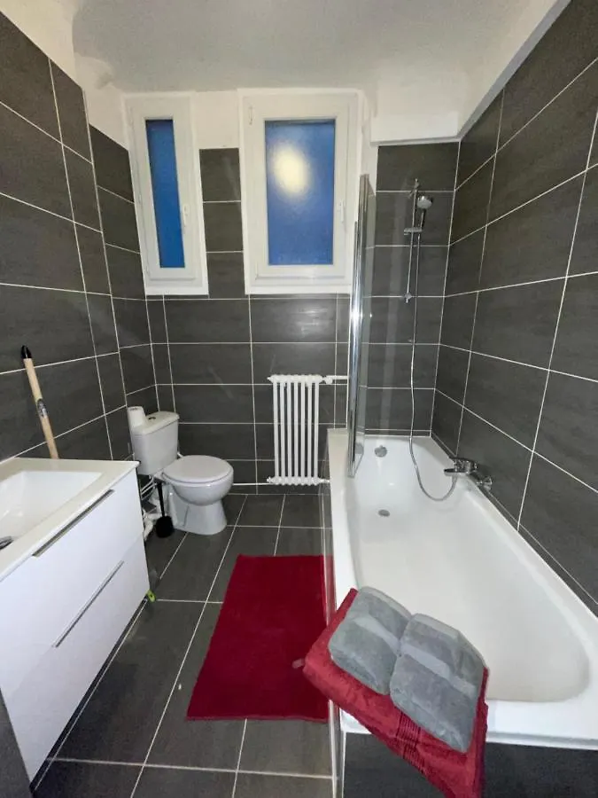 Center Paris - Trocadero Eiffel Tower Apartment
