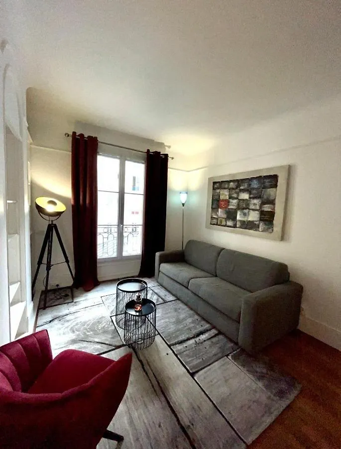 Center Paris - Trocadero Eiffel Tower Apartment