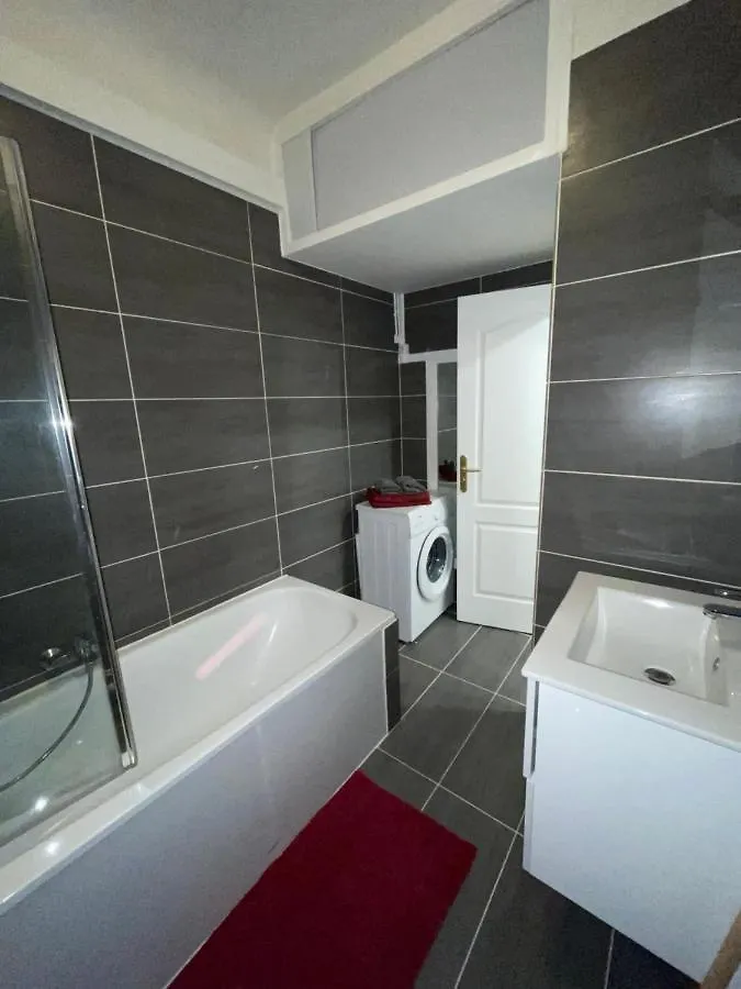 Center Paris - Trocadero Eiffel Tower Apartment France